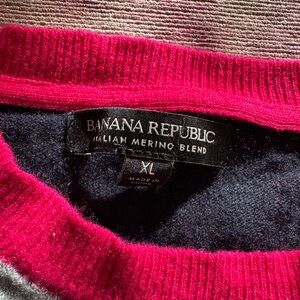 Banana Republic Women's Italian Merino Blend Sweater - Burgundy and Charcoal